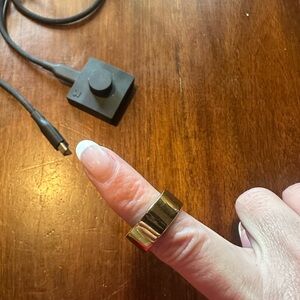 Ultrahuman air size 6 ring gold used for a month and just got a Apple Watch